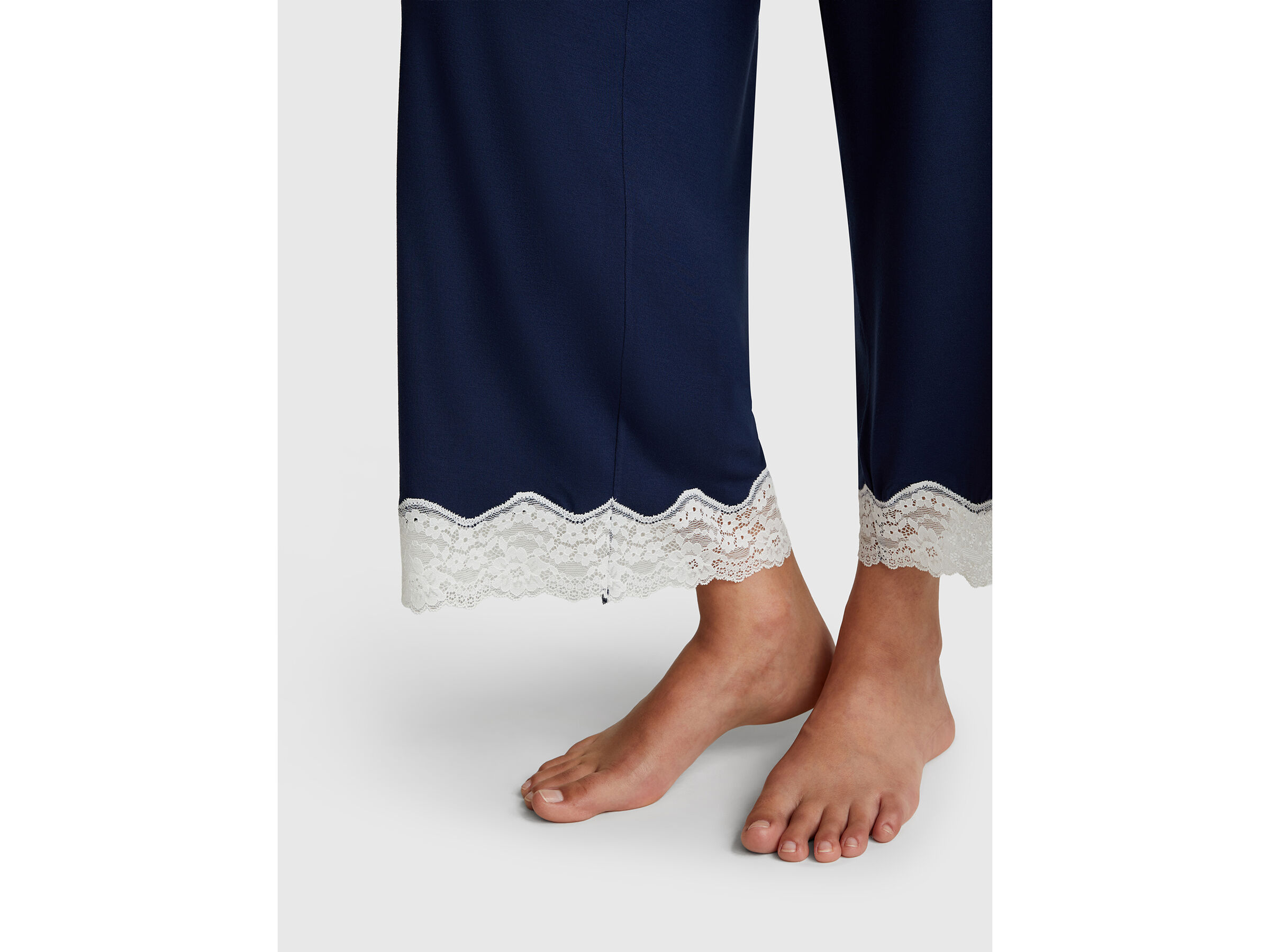 TROUSERS Women image number 4